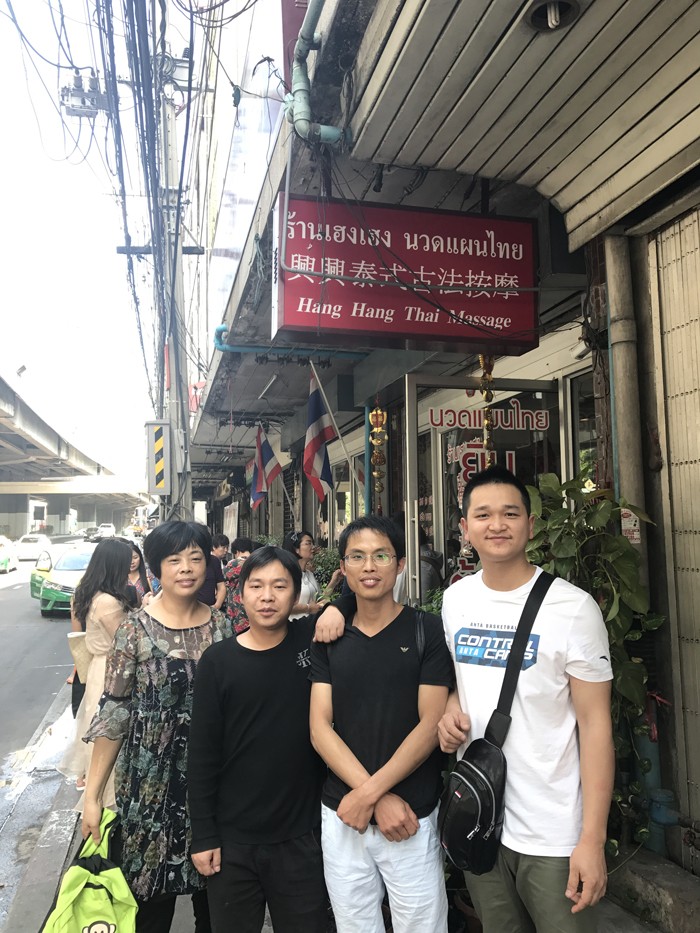 高端拉床,專用機床,內拉床,外拉床,數(shù)控機床,自動化生產(chǎn)線,工業(yè)機器人 高端拉床,專用機床,內拉床,外拉床,數(shù)控機床,自動化生產(chǎn)線,工業(yè)機器人