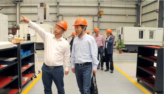 高端拉床,專用機(jī)床,內(nèi)拉床,外拉床,數(shù)控機(jī)床,自動(dòng)化生產(chǎn)線,工業(yè)機(jī)器人,拉床,拉刀,自動(dòng)化 高端拉床,專用機(jī)床,內(nèi)拉床,外拉床,數(shù)控機(jī)床,自動(dòng)化生產(chǎn)線,工業(yè)機(jī)器人,拉床,拉刀,自動(dòng)化