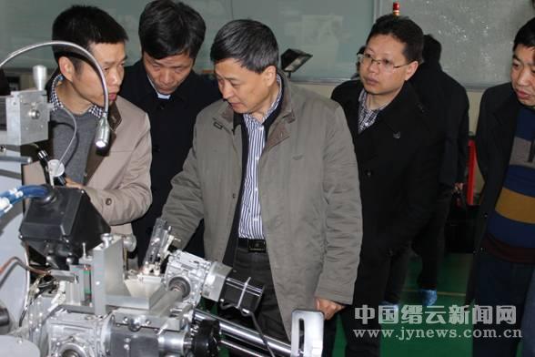 高端拉床,專用機(jī)床,內(nèi)拉床,外拉床,數(shù)控機(jī)床,自動化生產(chǎn)線,工業(yè)機(jī)器人,拉床,拉刀,自動化 高端拉床,專用機(jī)床,內(nèi)拉床,外拉床,數(shù)控機(jī)床,自動化生產(chǎn)線,工業(yè)機(jī)器人,拉床,拉刀,自動化