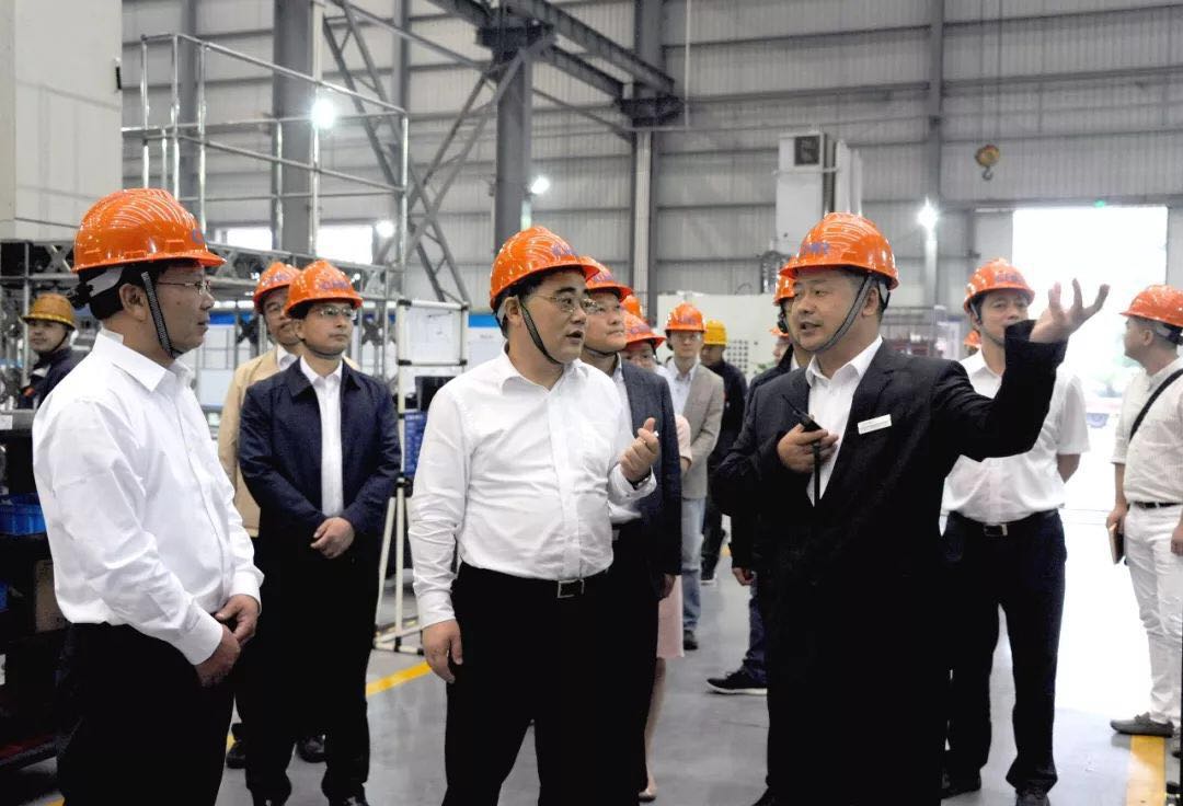 高端拉床,專用機(jī)床,內(nèi)拉床,外拉床,數(shù)控機(jī)床,自動化生產(chǎn)線,工業(yè)機(jī)器人,拉床,拉刀,自動化 高端拉床,專用機(jī)床,內(nèi)拉床,外拉床,數(shù)控機(jī)床,自動化生產(chǎn)線,工業(yè)機(jī)器人,拉床,拉刀,自動化