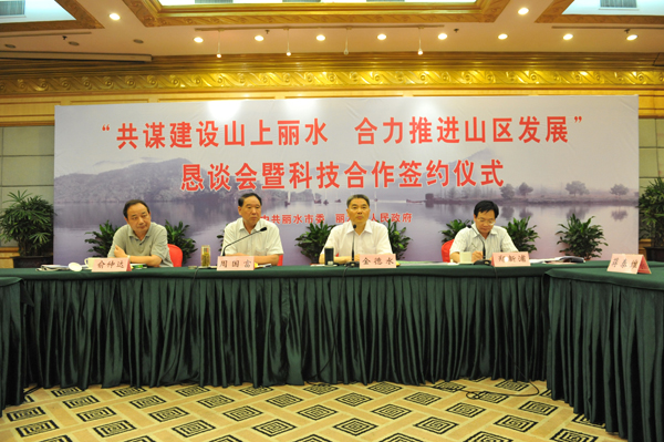 高端拉床,專用機(jī)床,內(nèi)拉床,外拉床,數(shù)控機(jī)床,自動化生產(chǎn)線,工業(yè)機(jī)器人,拉床,拉刀,自動化