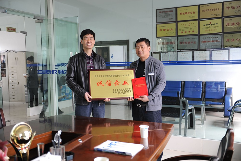 高端拉床,專用機床,內(nèi)拉床,外拉床,數(shù)控機床,自動化生產(chǎn)線,工業(yè)機器人,拉床,拉刀,自動化