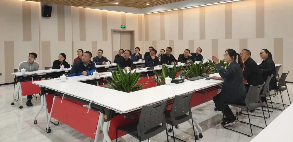 拉床,拉刀,自動化,高端拉床,專用機床,內拉床,外拉床,數控機床,自動化生產線,工業(yè)機器人