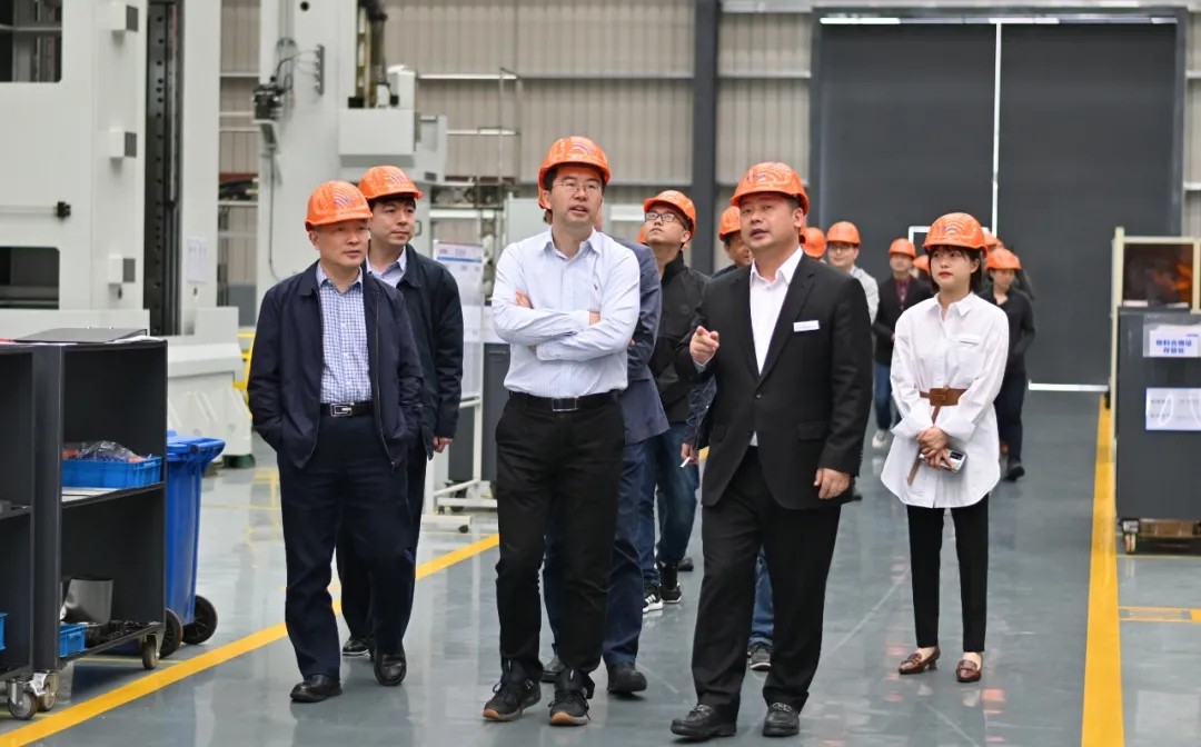 拉床,拉刀,自動(dòng)化,高端拉床,專用機(jī)床,內(nèi)拉床,外拉床,數(shù)控機(jī)床,自動(dòng)化生產(chǎn)線,工業(yè)機(jī)器人