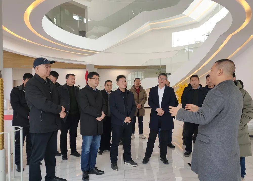 拉床,拉刀,自動化,高端拉床,專用機(jī)床,內(nèi)拉床,外拉床,數(shù)控機(jī)床,自動化生產(chǎn)線,工業(yè)機(jī)器人