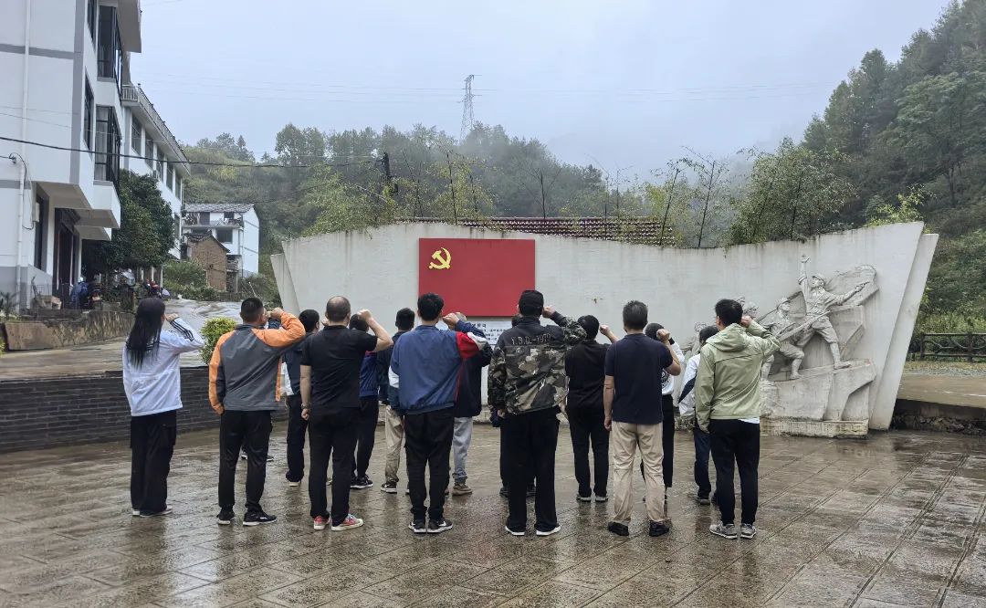 1729649052555066.jpg 1729649052555066.jpg