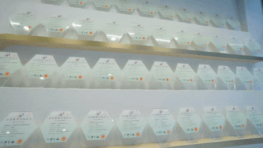 拉床,拉刀,自動化,高端拉床,專用機(jī)床,內(nèi)拉床,外拉床,數(shù)控機(jī)床,自動化生產(chǎn)線,工業(yè)機(jī)器人