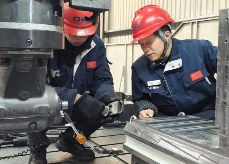 拉床,拉刀,自動(dòng)化,高端拉床,專用機(jī)床,內(nèi)拉床,外拉床,數(shù)控機(jī)床,自動(dòng)化生產(chǎn)線,工業(yè)機(jī)器人