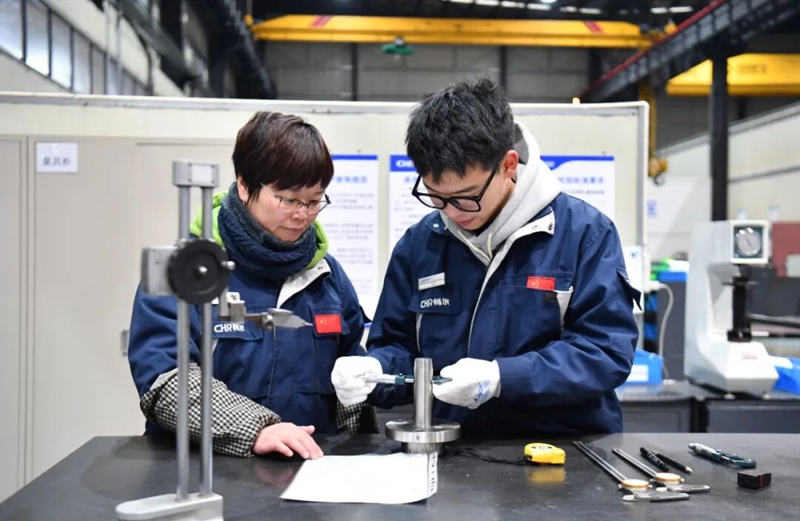 拉床,拉刀,自動化,高端拉床,專用機床,內(nèi)拉床,外拉床,數(shù)控機床,自動化生產(chǎn)線,工業(yè)機器人