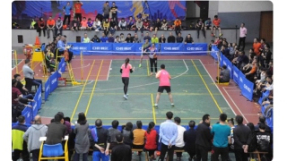 “好一記漂亮的彈跳扣殺！”第六屆暢爾杯羽毛球混合團體賽完美收官！