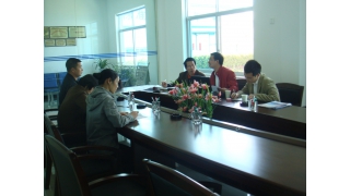 杭州電子科技大學(xué)相關(guān)領(lǐng)導(dǎo)蒞臨我司指導(dǎo)工作